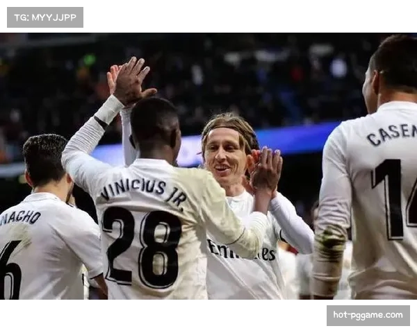 皇马六比一横扫摩纳哥彰显火力 联赛阶段进球数已达十九球